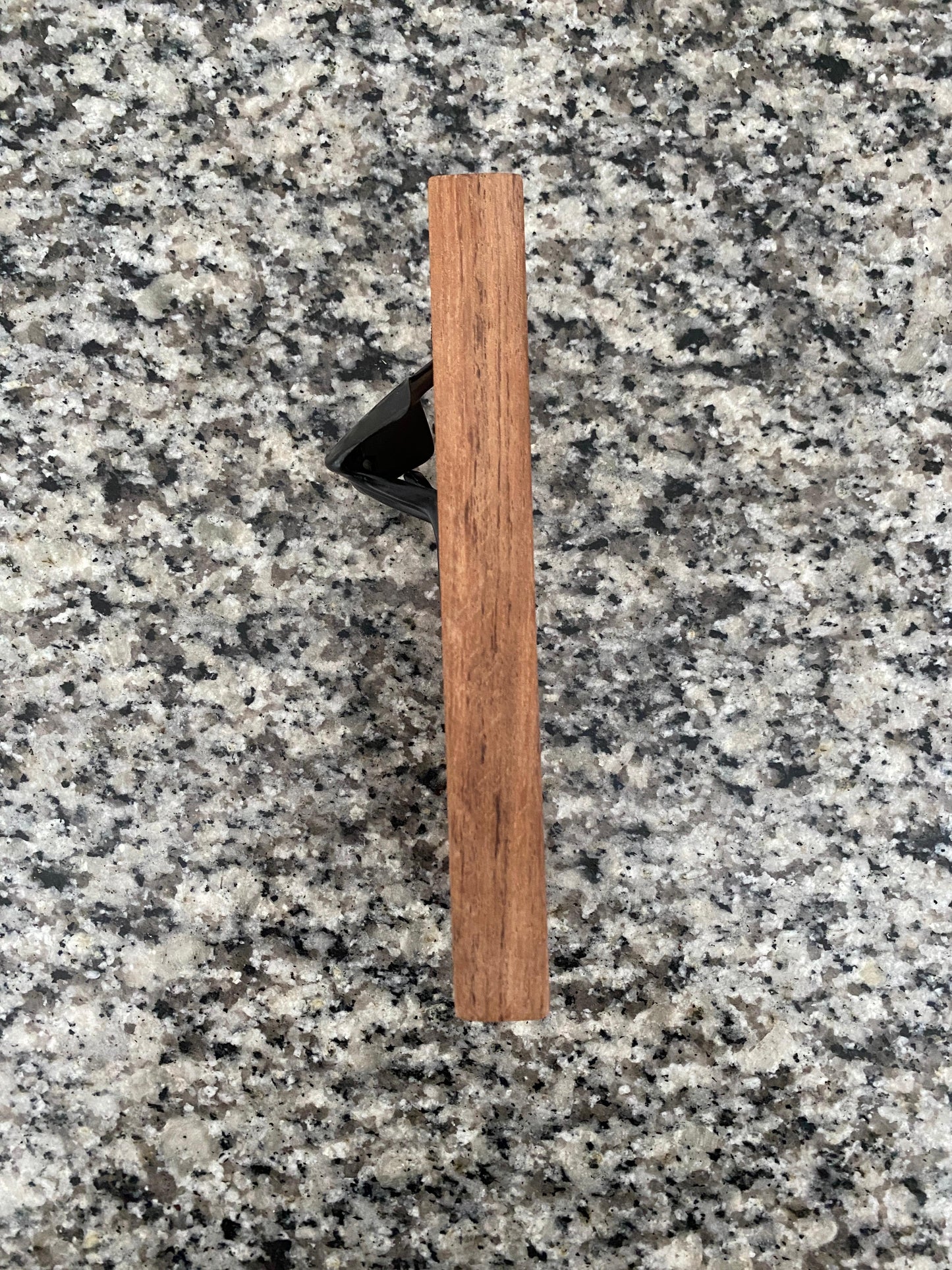 DESTAPADOR DE MADERA PERSONALIZADO